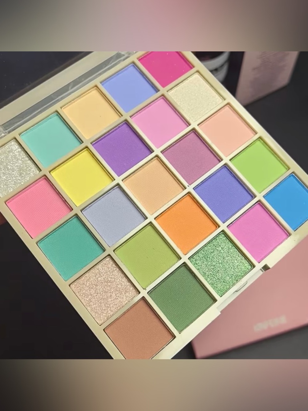New pastel eyeshadow palette